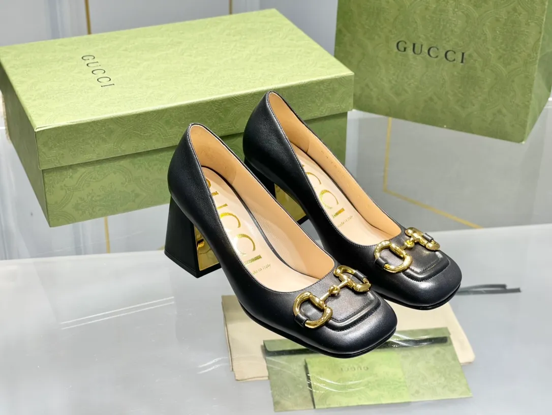👟👟Ex-factory price 480👟👟 2023 latest upgraded version 〰️GUCCi Gucci 🆕2023 early spring new style horsebit ugly thick heel shoes/sandals Heel height: 7.5CM Outsole: Italian leather sole Size: 35-39 (34.40.41 non-refundable)